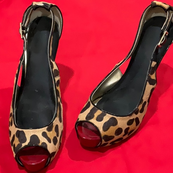 Guess Leopard Print Peep Toe Heels EUC - Size 7 - Picture 2 of 14